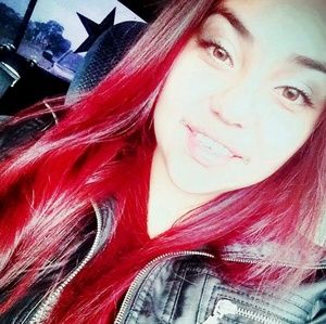 Meet your Posher, Melissa